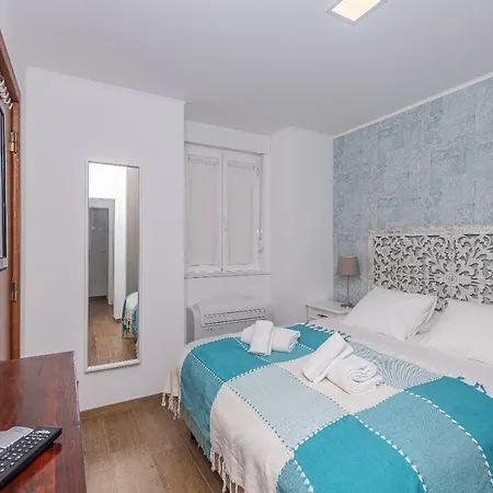 Daire Feira Da Ladra Comfy Premium