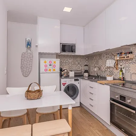 Feira Da Ladra Comfy Premium Daire *