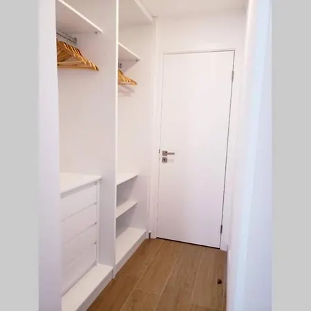 Feira Da Ladra Comfy Premium Daire *